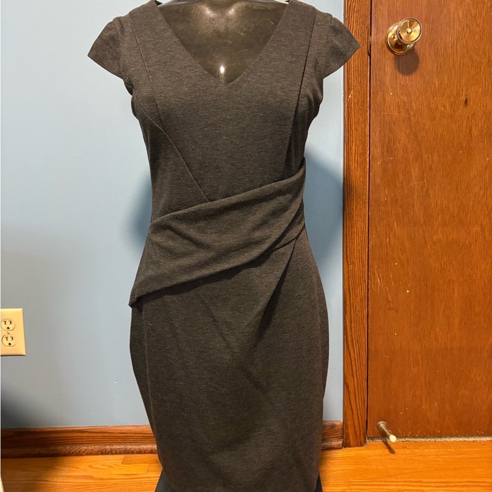 Preloved, ruched waist, bodycon dress. Great for work!Extremely comfortable!
